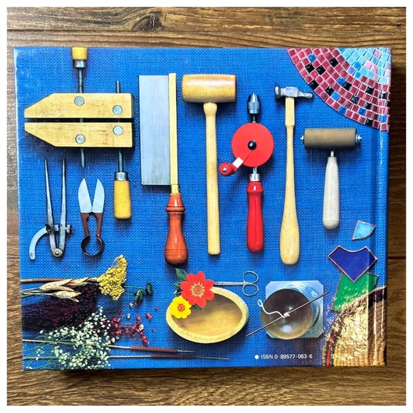 Vintage Readers Digest Crafts & Hobbies Book - Picture 2 of 7